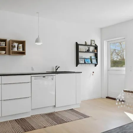Mareike - 200m From The Sea By Interhome