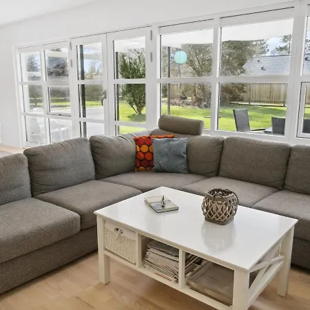 Mareike - 200m From The Sea By Interhome *